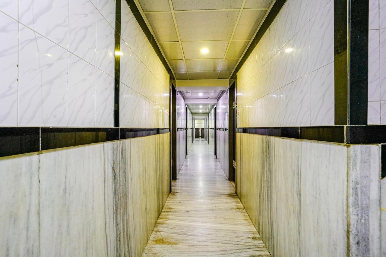 Fabhotel King'S Palace Mumbai Exterior photo